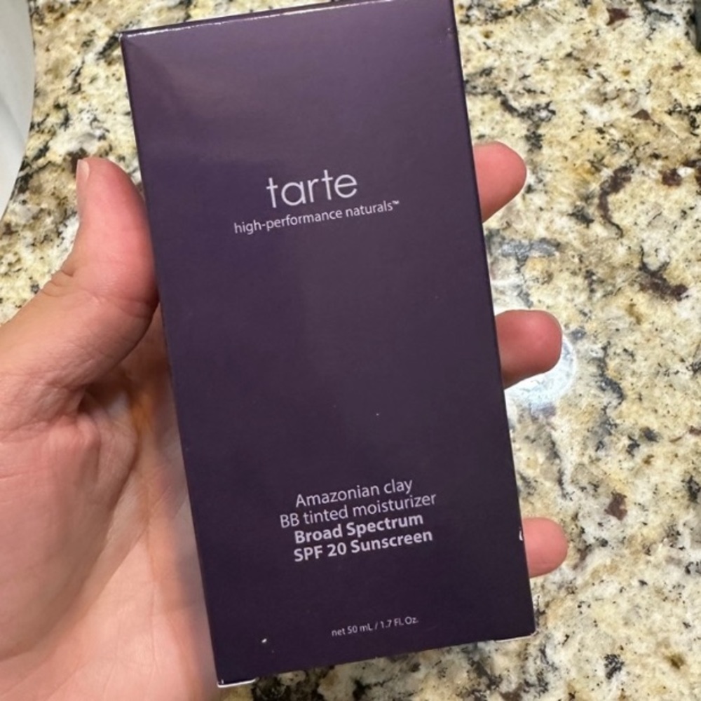 TARTE Amazonian Clay full coverage foundation SPF 15